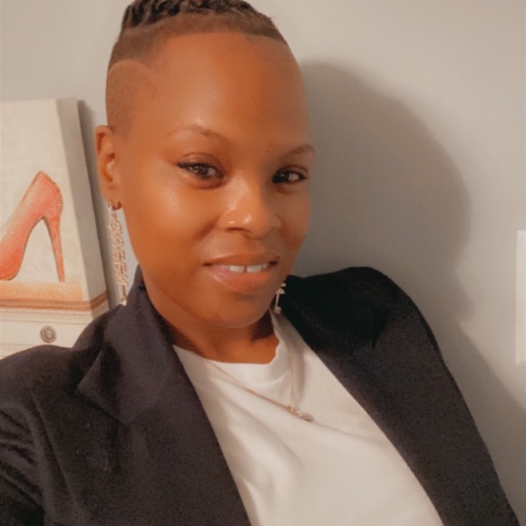 Hello please leave a comment👇🏾 - Picture 3 of 12